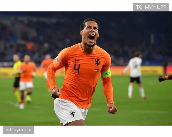 范戴克家庭温情时刻曝光：足坛巨星私下生活引关注